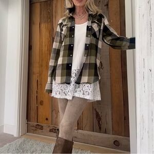 NWT luxury white loose lace layering top